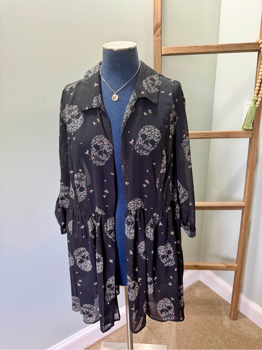 Torrid Black Floral Skull Kimono Sheer Chiffon Cardigan Cover Up Size 3x
